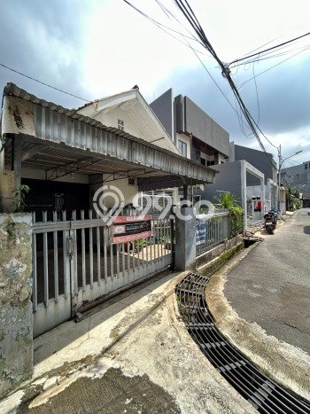 Dijual Rumah Premium dengan Fasilitas Sekitar Lengkap di Tebet, Jakarta Selatan Dijual Rumah Premium dengan Fasilitas Sekitar Lengkap di Tebet, Jakarta Selatan