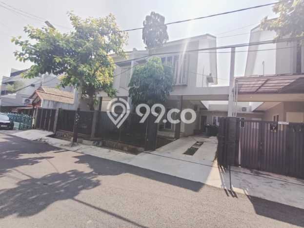 Disewakan Rumah Konsep Modern di Tebet Jakarta Selatan dengan 4 KT Disewakan Rumah Konsep Modern di Tebet Jakarta Selatan dengan 4 KT