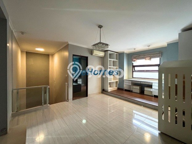 Hunian Eksklusif Dijual LT 176m2 di Tebet, Jakarta Selatan Hunian Eksklusif Dijual LT 176m2 di Tebet, Jakarta Selatan