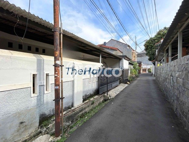 Rumah Strategis Modern Lb 150m2 di Tebet, Jakarta Selatan Rumah Strategis Modern Lb 150m2 di Tebet, Jakarta Selatan