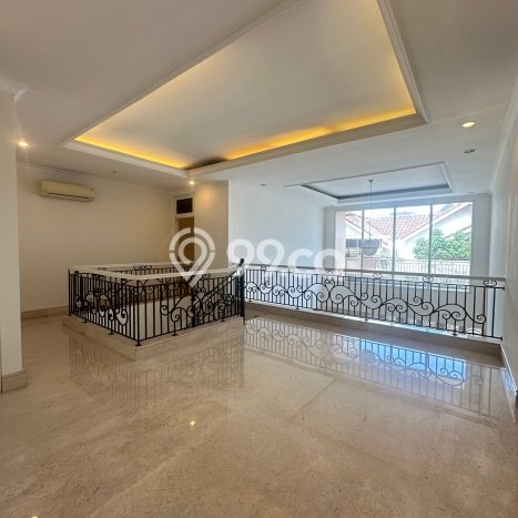 Rumah Mewah LB 300m2 Siap Pakai Desain Elegan di Pondok Indah, Jakarta Selatan Rumah Mewah LB 300m2 Siap Pakai Desain Elegan di Pondok Indah, Jakarta Selatan