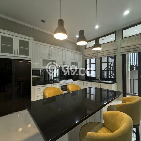 For Sale! Luxury House LT 215m2 Desain Modern di Senopati For Sale! Luxury House LT 215m2 Desain Modern di Senopati