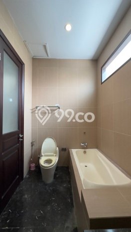 Rumah sewa siap pakai 3 Kamar Tidur di Pondok Indah, Jakarta Selatan Rumah sewa siap pakai 3 Kamar Tidur di Pondok Indah, Jakarta Selatan