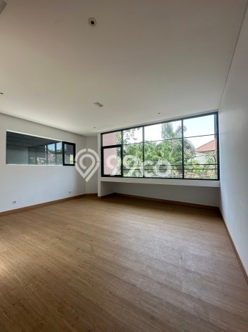 Rumah Elit LB 285m2 Siap Huni Desain Elegan di Kemang, Jakarta Selatan Rumah Elit LB 285m2 Siap Huni Desain Elegan di Kemang, Jakarta Selatan