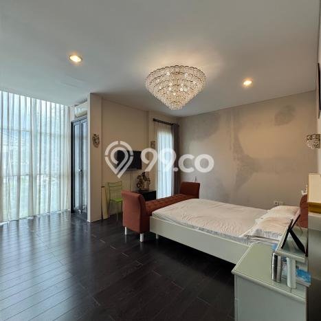 Jual Rumah Mewah Megah Dengan View Eksklusif di Pondok Indah, Jakarta Selatan Jual Rumah Mewah Megah Dengan View Eksklusif di Pondok Indah, Jakarta Selatan