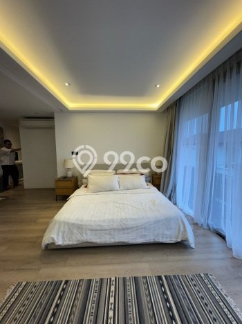 Jual Rumah Mewah Elegan Dengan View Cantik di Cinere, Jakarta Selatan Jual Rumah Mewah Elegan Dengan View Cantik di Cinere, Jakarta Selatan