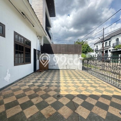 Rumah Elit Modern Tanpa Renovasi di Bintaro Jakarta Selatan Rumah Elit Modern Tanpa Renovasi di Bintaro Jakarta Selatan