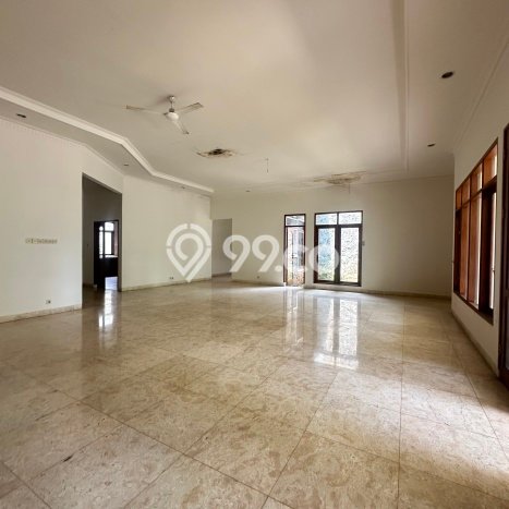 Hunian Elit LB 288m2 Siap Pakai Desain Elegan di Kemang, Jakarta Selatan Hunian Elit LB 288m2 Siap Pakai Desain Elegan di Kemang, Jakarta Selatan