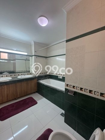 Siap Huni Apartemen Luxury di Pondok Indah 4 Kamar & 4 Kamar Mandi Siap Huni Apartemen Luxury di Pondok Indah 4 Kamar & 4 Kamar Mandi