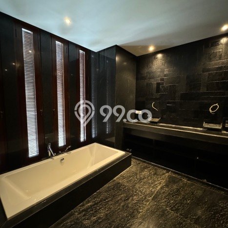 Rumah Elit Modern Siap Huni di Pondok Indah Jakarta Selatan Rumah Elit Modern Siap Huni di Pondok Indah Jakarta Selatan