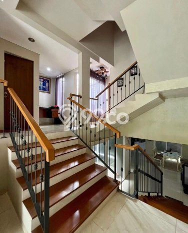 For Sale! Premium House LT 120m2 Desain Modern di Pondok Indah For Sale! Premium House LT 120m2 Desain Modern di Pondok Indah
