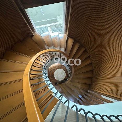 Rumah Elit Modern Tanpa Renovasi di Pondok Indah Jakarta Selatan Rumah Elit Modern Tanpa Renovasi di Pondok Indah Jakarta Selatan