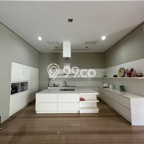 Rumah Elit Modern Tanpa Renovasi di Pondok Indah Jakarta Selatan Rumah Elit Modern Tanpa Renovasi di Pondok Indah Jakarta Selatan