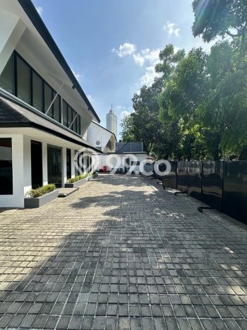Hunian Eksklusif 7 KT / 5 KM untuk Sewa di Pakubuwono, Jakarta Selatan Hunian Eksklusif 7 KT / 5 KM untuk Sewa di Pakubuwono, Jakarta Selatan