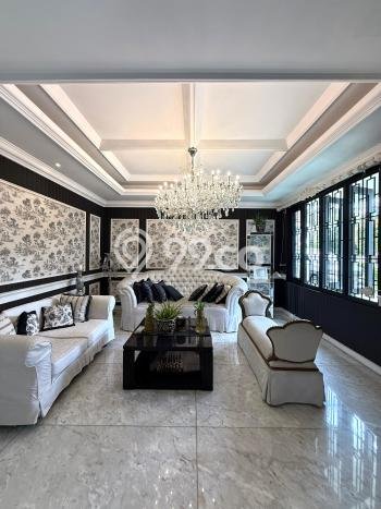 Ready to Use! Luxury House LT 1200m2 Desain Elegan di Ampera Ready to Use! Luxury House LT 1200m2 Desain Elegan di Ampera