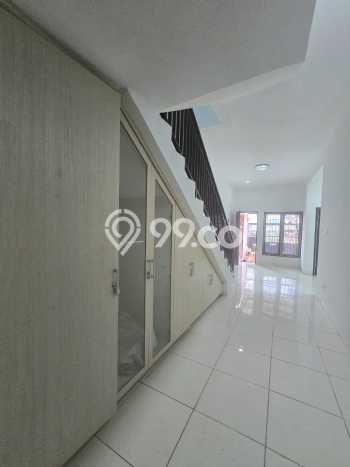 Siap Huni Rumah Mewah 3 Kamar di Kebayoran Baru Dekat ke Mana Saja Siap Huni Rumah Mewah 3 Kamar di Kebayoran Baru Dekat ke Mana Saja