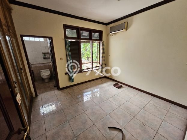 Rumah Luxury Modern Tanpa Renovasi di Kalibata Jakarta Selatan Rumah Luxury Modern Tanpa Renovasi di Kalibata Jakarta Selatan