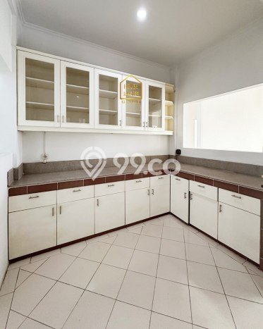 Hunian Modern Disewakan di Cipete Jakarta Selatan 4 KT & 4 KM Hunian Modern Disewakan di Cipete Jakarta Selatan 4 KT & 4 KM