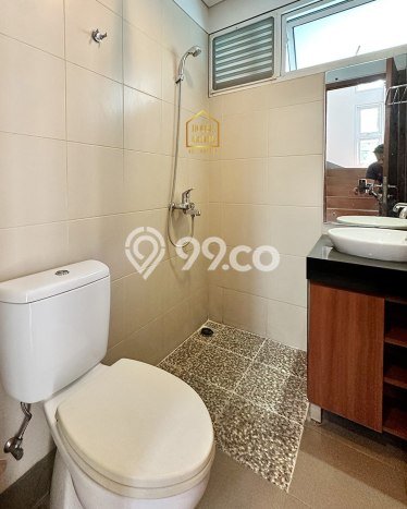 Disewakan Rumah Strategis LT 270m2 / LB 400m2 di Kuningan, Jakarta Selatan Disewakan Rumah Strategis LT 270m2 / LB 400m2 di Kuningan, Jakarta Selatan