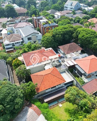 Rumah Bagus Disewakan di Kuningan, Jakarta Selatan LT 650m2, LB 400m2 Rumah Bagus Disewakan di Kuningan, Jakarta Selatan LT 650m2, LB 400m2