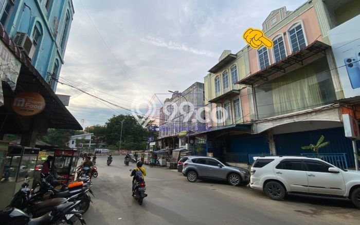 Ruko Kawasan Bisnis Kawasan Sei Panas, Luas 324m², Akses Strategis Ruko Kawasan Bisnis Kawasan Sei Panas, Luas 324m², Akses Strategis