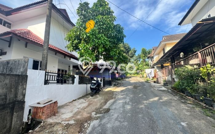 Rumah Minimalis LT 241m² Terawat di Bengkong, Dekat Tempat Strategis, Batam Rumah Minimalis LT 241m² Terawat di Bengkong, Dekat Tempat Strategis, Batam