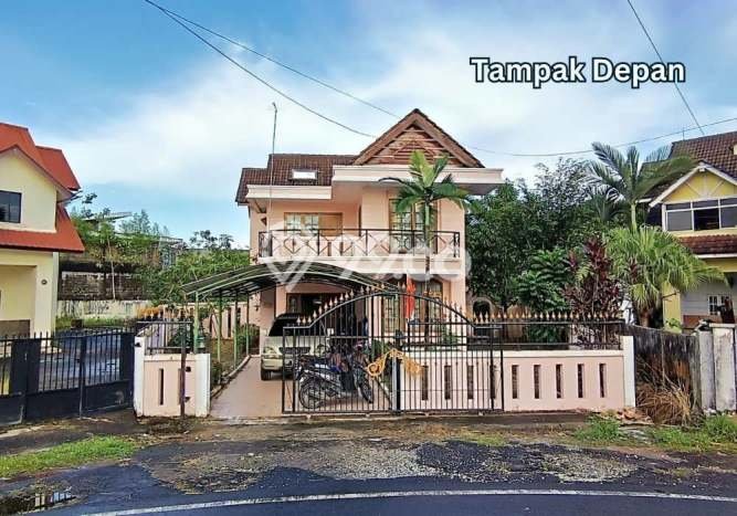 DIJUAL CEPAT! Rumah Premium area Batam Centre, Batam, Luas 588m² LB 155m² Bisa Nego! DIJUAL CEPAT! Rumah Premium area Batam Centre, Batam, Luas 588m² LB 155m² Bisa Nego!
