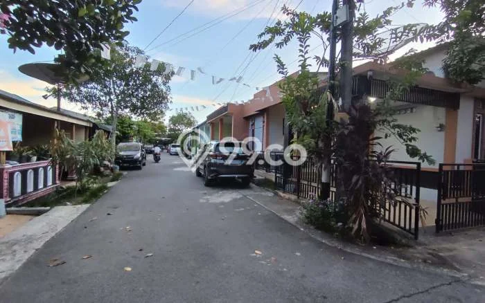 SPECIAL OFFER! Rumah Asri area , Luas 100m2m² Bangunan 100m2m² SPECIAL OFFER! Rumah Asri area , Luas 100m2m² Bangunan 100m2m²