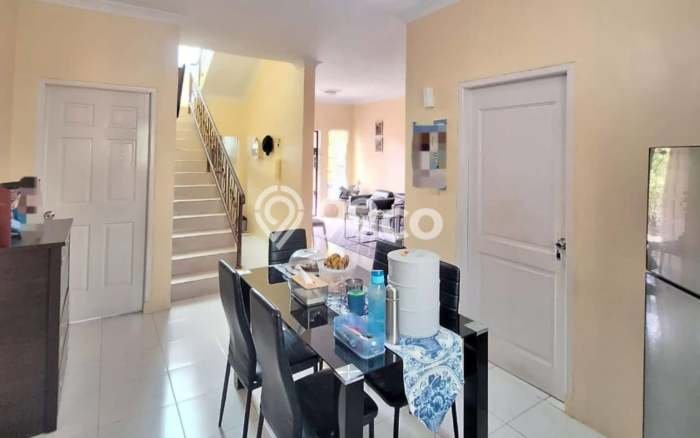 Rumah 5 Kamar Tidur Desain Minimalis di Batam Centre, Dekat Pusat Kota, Batam Rumah 5 Kamar Tidur Desain Minimalis di Batam Centre, Dekat Pusat Kota, Batam