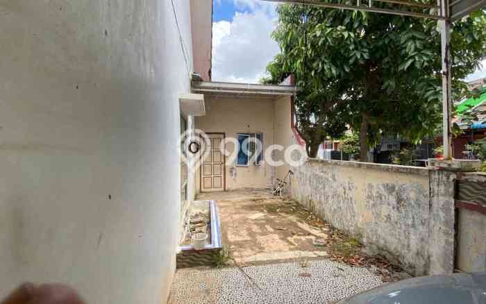 Rumah Terawat area Bengkong, Batam, LT 135m², LB 100m² Rumah Terawat area Bengkong, Batam, LT 135m², LB 100m²