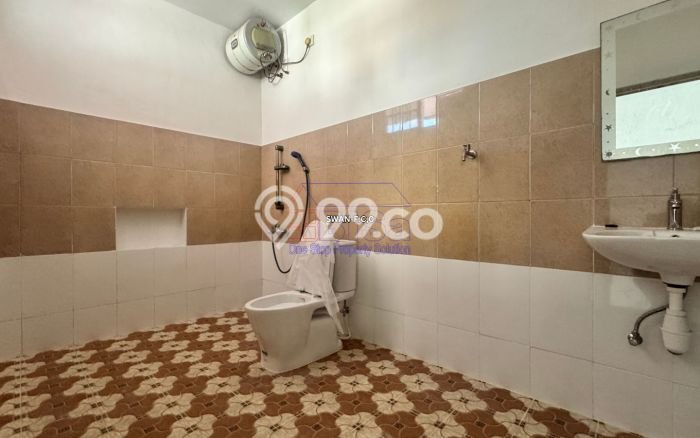 Rumah Minimalis LT 241m² Terawat di Bengkong, Dekat Tempat Strategis, Batam Rumah Minimalis LT 241m² Terawat di Bengkong, Dekat Tempat Strategis, Batam
