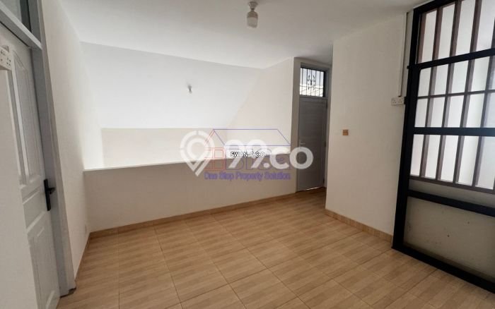 Rumah Minimalis LT 241m² Terawat di Bengkong, Dekat Tempat Strategis, Batam Rumah Minimalis LT 241m² Terawat di Bengkong, Dekat Tempat Strategis, Batam