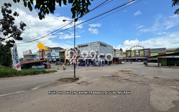 Area Ramai! Ruko Dijual di Batu Aji untuk Bisnis Luas Bangunan 245m2 Area Ramai! Ruko Dijual di Batu Aji untuk Bisnis Luas Bangunan 245m2