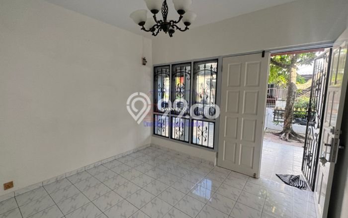 Rumah Minimalis LT 241m² Terawat di Bengkong, Dekat Tempat Strategis, Batam Rumah Minimalis LT 241m² Terawat di Bengkong, Dekat Tempat Strategis, Batam