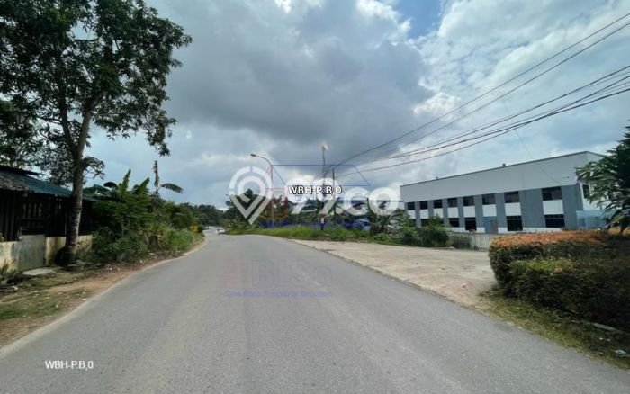 Area Ramai! Gudang Dijual di Sekupang untuk Bisnis Luas Bangunan 2568m2 Area Ramai! Gudang Dijual di Sekupang untuk Bisnis Luas Bangunan 2568m2