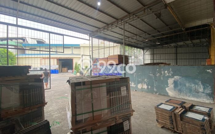 INVESTASI POTENSIAL! Gudang di Batam Centre, Luas 384m², Tingkat ROI Tinggi INVESTASI POTENSIAL! Gudang di Batam Centre, Luas 384m², Tingkat ROI Tinggi