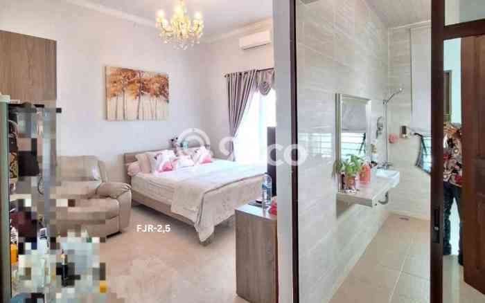 Ready to Use! Premium House LT 235m2 Desain Modern di Batam Centre Ready to Use! Premium House LT 235m2 Desain Modern di Batam Centre