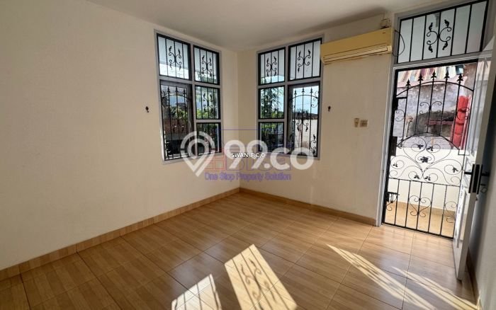 Rumah Minimalis LT 241m² Terawat di Bengkong, Dekat Tempat Strategis, Batam Rumah Minimalis LT 241m² Terawat di Bengkong, Dekat Tempat Strategis, Batam