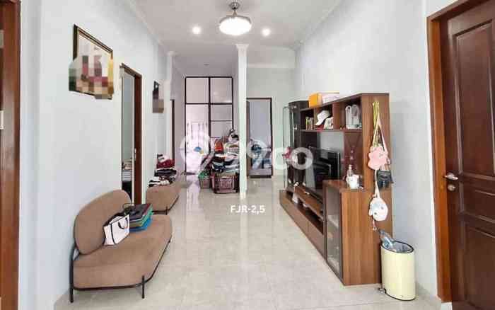 Ready to Use! Premium House LT 235m2 Desain Modern di Batam Centre Ready to Use! Premium House LT 235m2 Desain Modern di Batam Centre