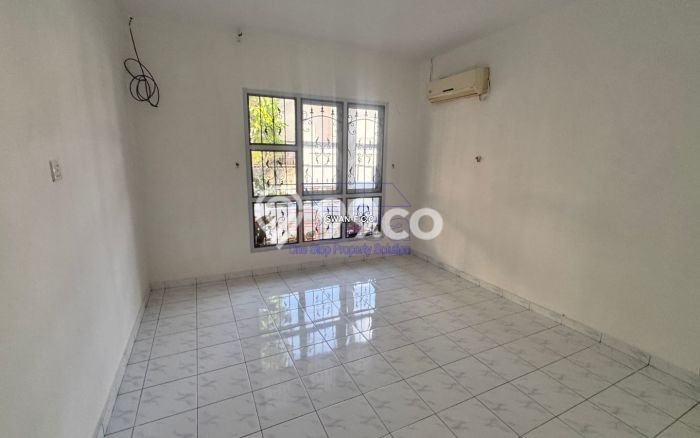 Rumah Minimalis LT 241m² Terawat di Bengkong, Dekat Tempat Strategis, Batam Rumah Minimalis LT 241m² Terawat di Bengkong, Dekat Tempat Strategis, Batam