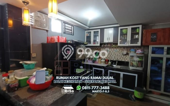 Rumah Kost untuk Dijual di Batam Kota dengan 8 KT, 9 KM, Luas 147m2 Rumah Kost untuk Dijual di Batam Kota dengan 8 KT, 9 KM, Luas 147m2