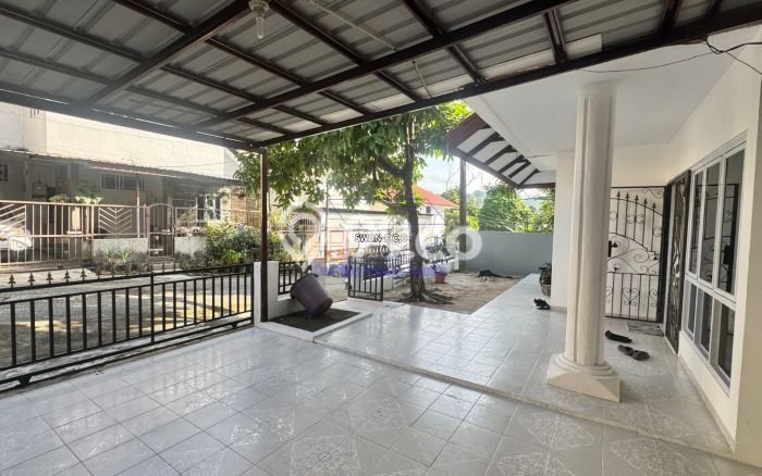 Rumah Minimalis LT 241m² Terawat di Bengkong, Dekat Tempat Strategis, Batam Rumah Minimalis LT 241m² Terawat di Bengkong, Dekat Tempat Strategis, Batam
