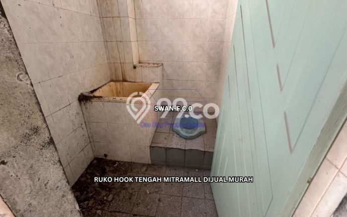 Area Ramai! Ruko Dijual di Batu Aji untuk Bisnis Luas Bangunan 245m2 Area Ramai! Ruko Dijual di Batu Aji untuk Bisnis Luas Bangunan 245m2