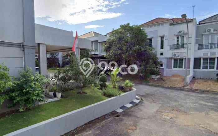 Ready to Use! Premium House LT 235m2 Desain Modern di Batam Centre Ready to Use! Premium House LT 235m2 Desain Modern di Batam Centre