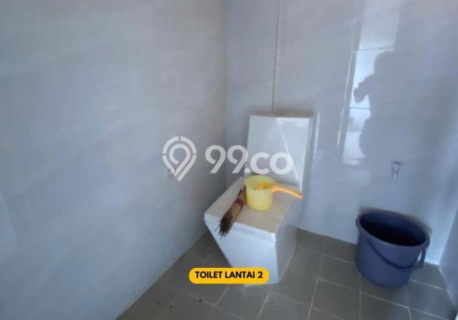 Ruko Kawasan Komersial Kawasan Bengkong, Luas 180m², Jalan Utama Ruko Kawasan Komersial Kawasan Bengkong, Luas 180m², Jalan Utama