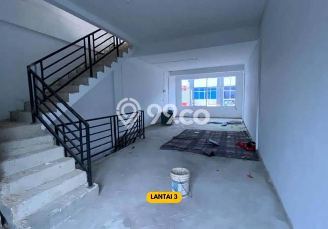 Ruko Kawasan Komersial Kawasan Bengkong, Luas 180m², Jalan Utama Ruko Kawasan Komersial Kawasan Bengkong, Luas 180m², Jalan Utama