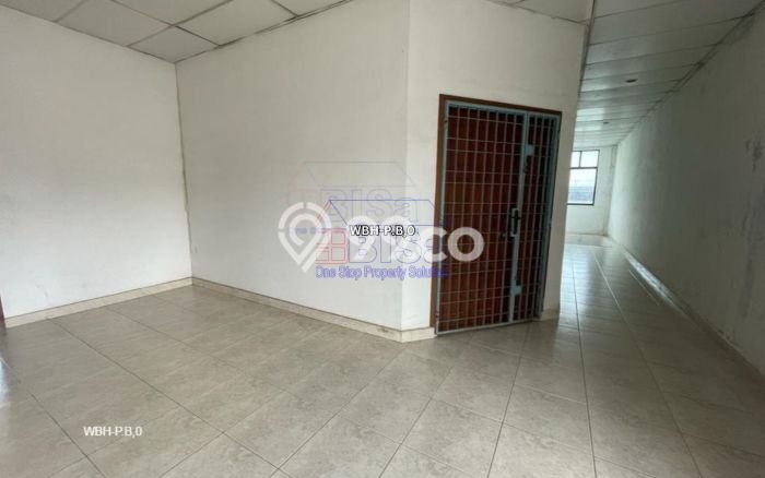 Area Ramai! Gudang Dijual di Sekupang untuk Bisnis Luas Bangunan 2568m2 Area Ramai! Gudang Dijual di Sekupang untuk Bisnis Luas Bangunan 2568m2