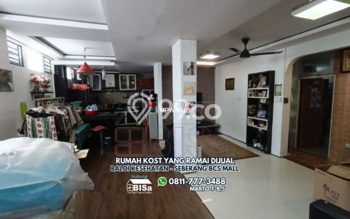 Rumah Kost untuk Dijual di Batam Kota dengan 8 KT, 9 KM, Luas 147m2 Rumah Kost untuk Dijual di Batam Kota dengan 8 KT, 9 KM, Luas 147m2