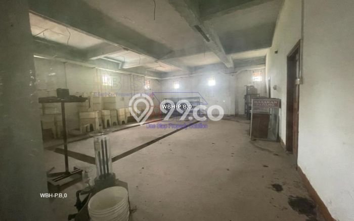 Area Ramai! Gudang Dijual di Sekupang untuk Bisnis Luas Bangunan 2568m2 Area Ramai! Gudang Dijual di Sekupang untuk Bisnis Luas Bangunan 2568m2