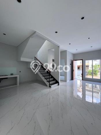 Rumah Modern 3 KT di Gading Serpong Tangerang Unfurnished Rumah Modern 3 KT di Gading Serpong Tangerang Unfurnished